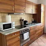 Apartament Beim Restaurant Rhodos *